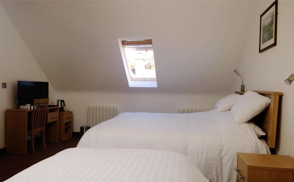 The Rostrevor Inn Экстерьер фото